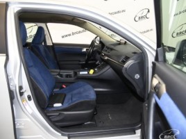 Lexus CT 200h, 1.8 l., hatchback | 2
