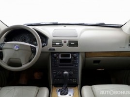 Volvo XC90 | 4