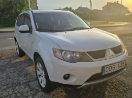 Mitsubishi Outlander cross-country