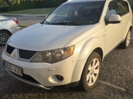 Mitsubishi Outlander | 1