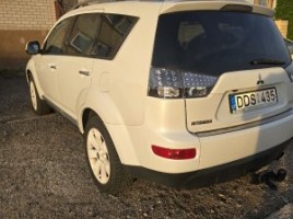 Mitsubishi Outlander | 3