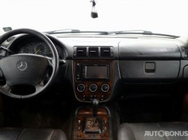 Mercedes-Benz ML320 | 4