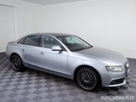 Audi A4 sedanas