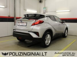 Toyota C-HR | 3