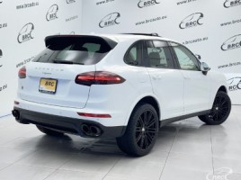 Porsche Cayenne | 1