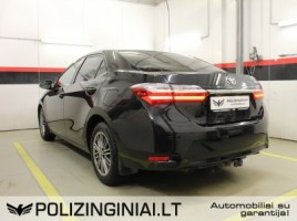 Toyota Corolla | 4