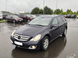 Mercedes-Benz R320
