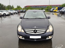Mercedes-Benz R320 | 1
