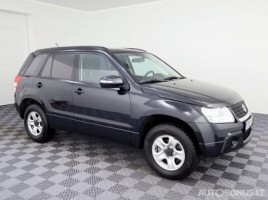 Suzuki Grand Vitara visureigis