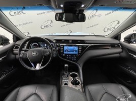 Toyota Camry | 4