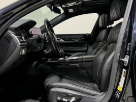 BMW 750 | 4