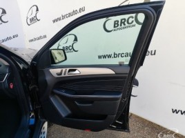 Mercedes-Benz ML250, 2.1 l., Внедорожник | 3