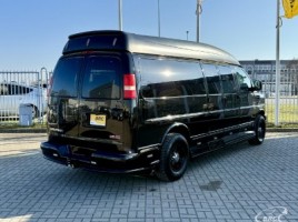 GMC Savana | 1