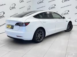 Tesla Model 3, sedanas | 1