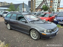 Volvo V40 universal