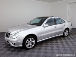 Mercedes-Benz E220 | 1