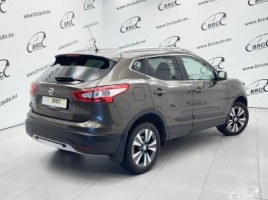Nissan Qashqai | 1