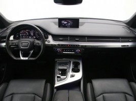 Audi Q7 | 1