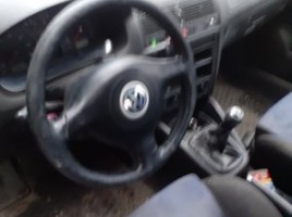 Volkswagen Golf | 4