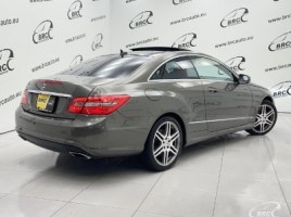 Mercedes-Benz E550 | 1