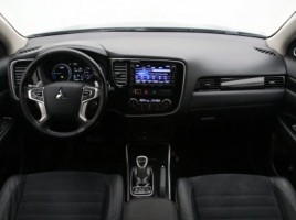 Mitsubishi Outlander | 1