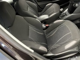 Peugeot 208 | 4