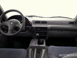 Nissan Serena, 2.3 l., vienatūris | 4