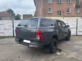Toyota Hilux, 2.4 l., Пикап | 4