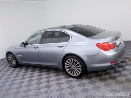 BMW 750, 4.4 l., sedanas | 3