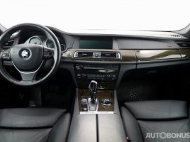 BMW 750, 4.4 l., sedanas | 4