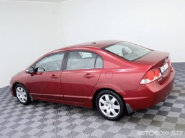 Honda Civic, 1.8 l., Седан | 3