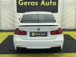 BMW 320 | 4