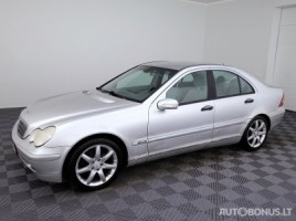 Mercedes-Benz C240, 2.6 l., sedanas | 1