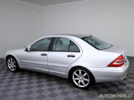 Mercedes-Benz C240, 2.6 l., sedanas | 3