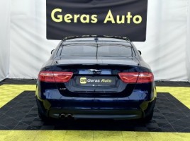 Jaguar XE, sedanas | 4