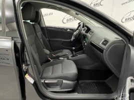 Volkswagen Jetta, 1.6 l., Седан | 3