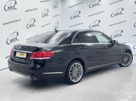 Mercedes-Benz E200, 2.1 l., sedanas | 1