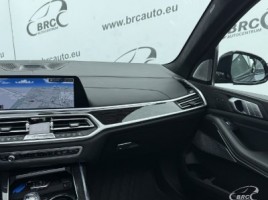 BMW X7, 4.4 l., Внедорожник | 4