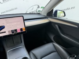 Tesla Model Y | 4