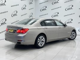 BMW 750, 4.4 l., sedanas | 1