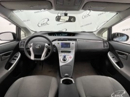 Toyota Prius, 1.8 l., hatchback | 4