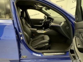 BMW 330, 2.0 l., Седан | 3
