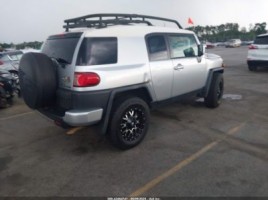 Toyota FJ Cruiser, visureigis | 3