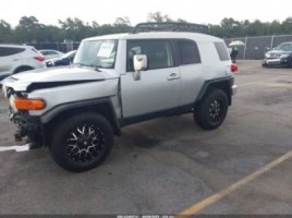 Toyota FJ Cruiser, visureigis | 1