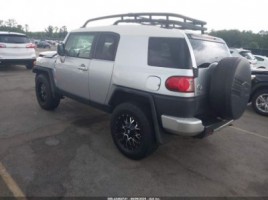 Toyota FJ Cruiser, visureigis | 2