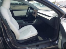 Tesla Model 3, Седан | 4