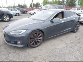 Tesla Model S, hečbekas | 1
