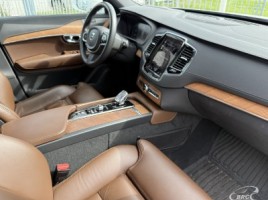 Volvo XC90 | 4