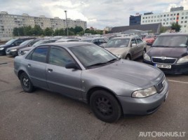 Audi A4 седан