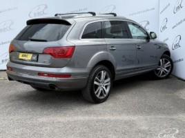 Audi Q7 | 1